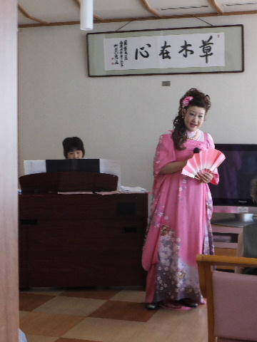ソプラノ歌手 岡田由美子さん 画像
